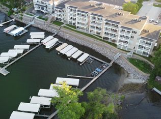304 Lake Dr #C3, Arnolds Park, IA 51331