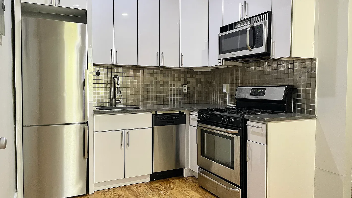 507 Myrtle Avenue — Photo 3