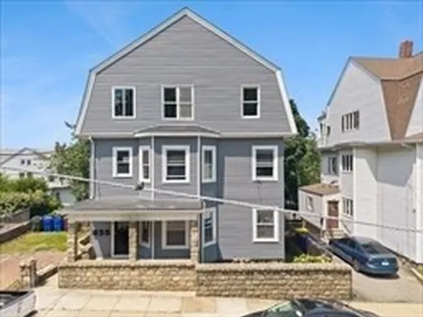 154 Barnaby St, Fall River, MA 02720