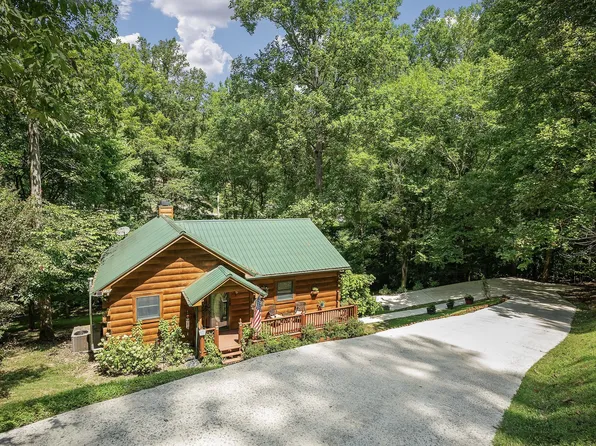 183 Baymont Dr, Lancaster, TN 38569