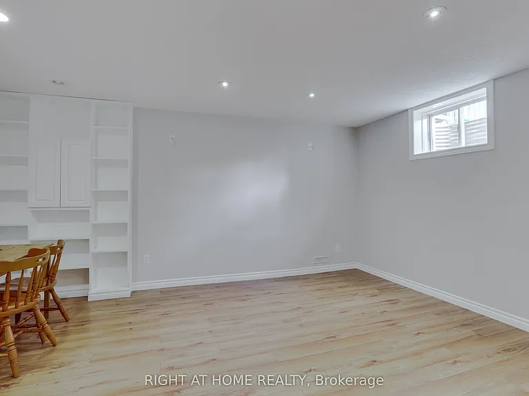 2206 Coronation Dr — Photo 31