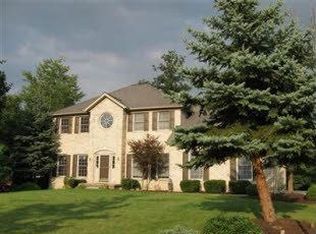 265 Beaumont Trl, Aurora, OH 44202