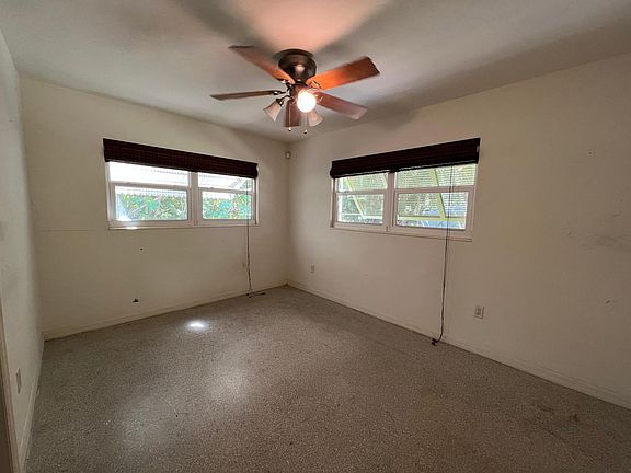 4th image of 1650 4th Ct