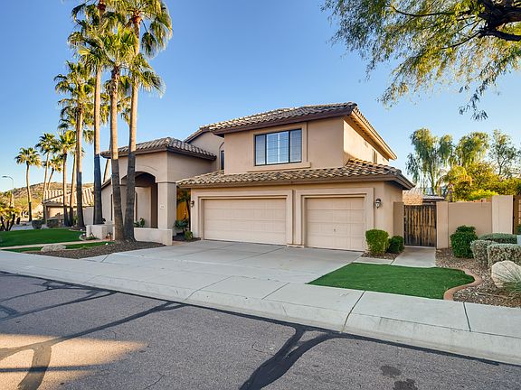 3rd image of 2035 E Cathedral Rock Dr