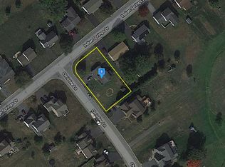 857 Christine Ln, Lancaster, PA