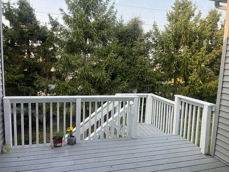 2326 Fieldstone Dr — Photo 17