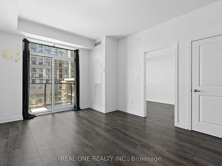 470 Dundas St E #614 — Photo 19