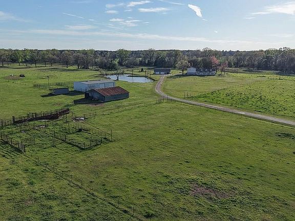 4th image of 871 County Road 4001