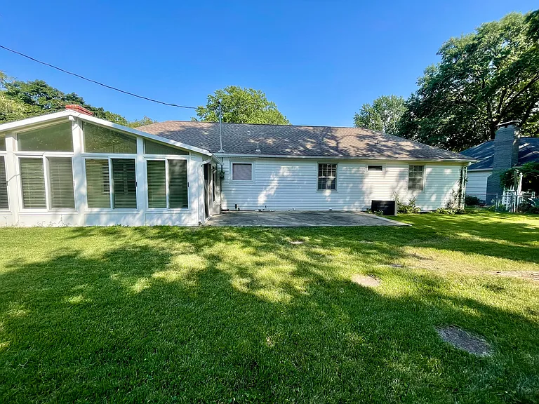 6340 Milhaven Dr — Photo 11