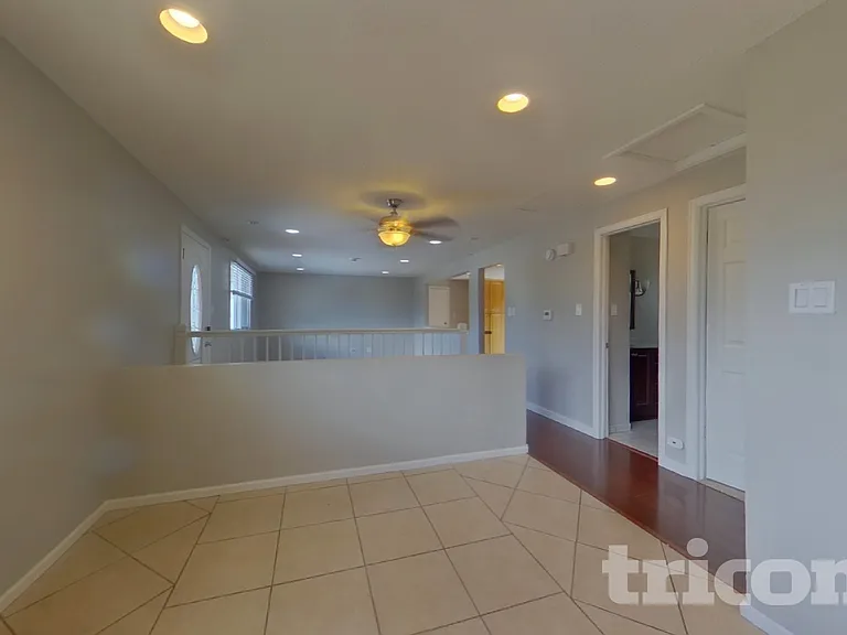 564 Mars Ct — Photo 14