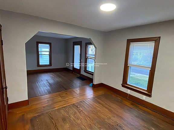 3rd image of 2610 W Laura Ave