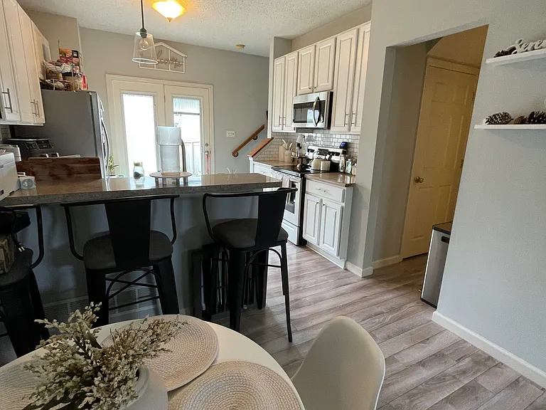 3564 Barter St — Photo 12