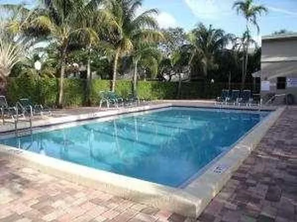 130 NW 70th St APT 202, Boca Raton, FL 33487