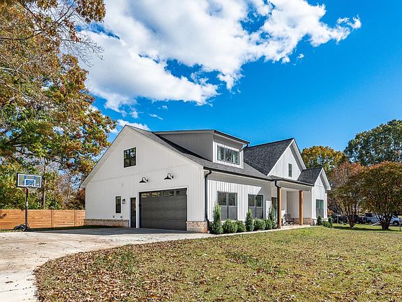 2nd image of 200 Overstreet Ln