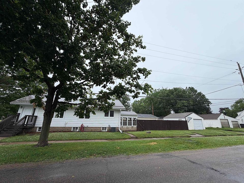 1st image of 743 Magnolia Pkwy