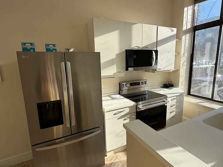108 Richmond St #1 — Photo 23
