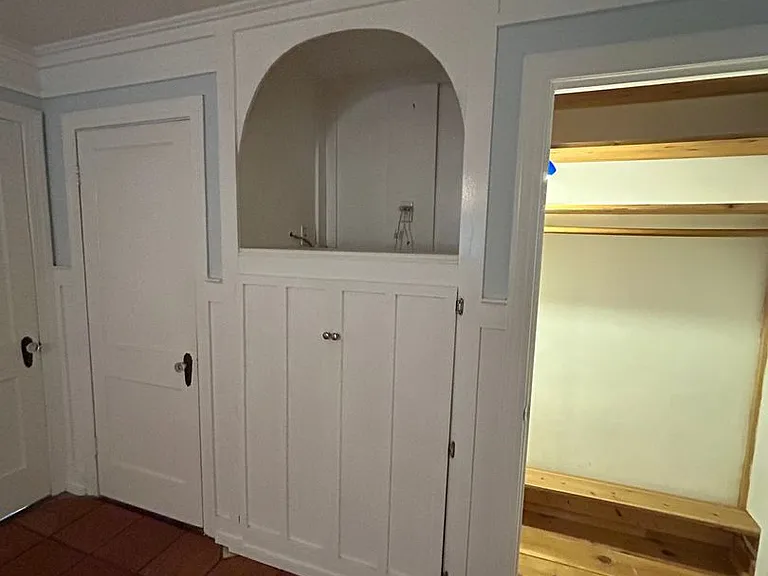 2461 Lyndhurst Ave — Photo 103