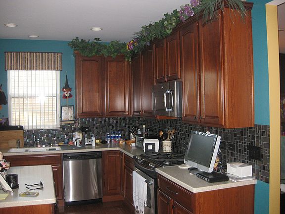 3rd image of 14274 Flagstaff Ct