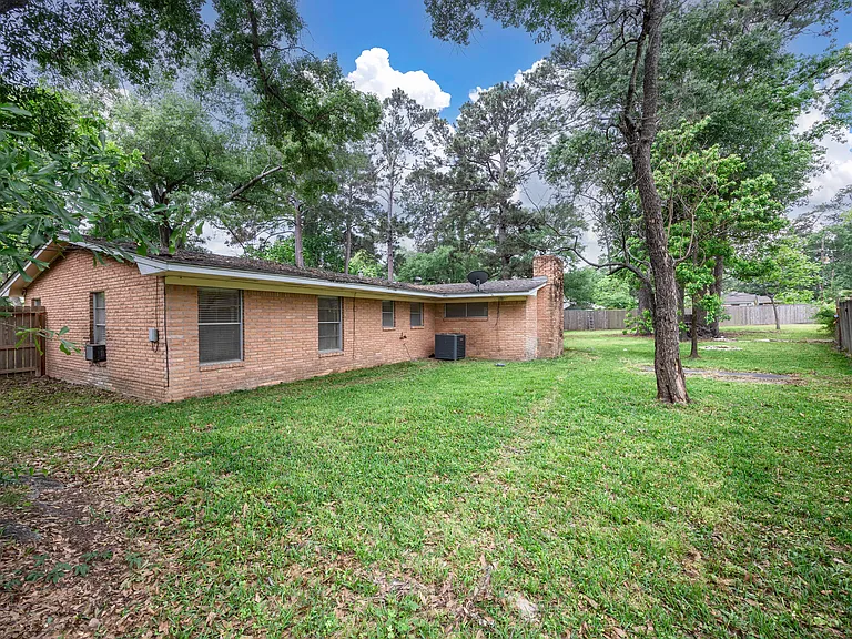 2 Circle Dr — Photo 3