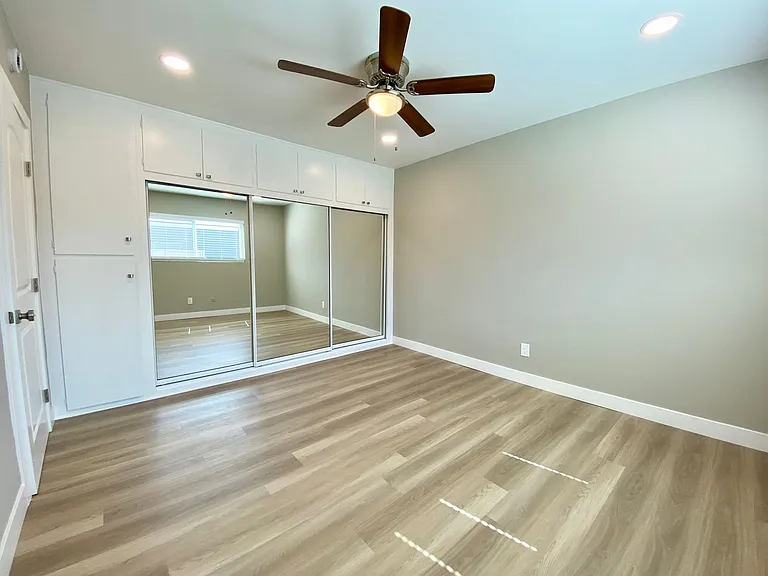455 W Dryden St — Photo 13