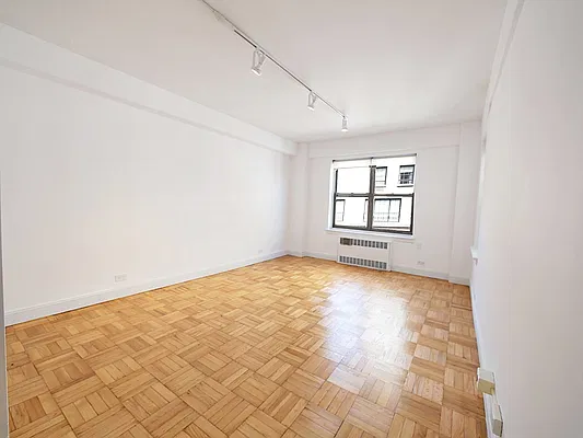 Rented by Rachel Realty | media 10