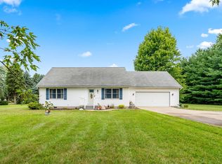 556 E Beer Rd, Milford, IN 46542
