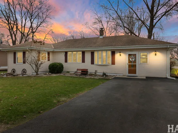 804 Elm St, Maple Park, IL 60151