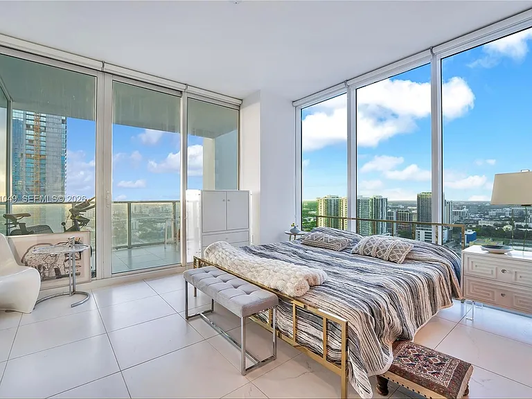 1040 Biscayne Blvd #3306 — Photo 21