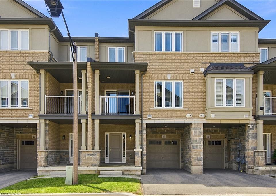 1st image of 13 Aqua Ln