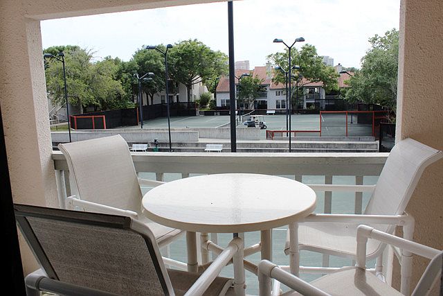 1st image of 61 Kensington Ln #61