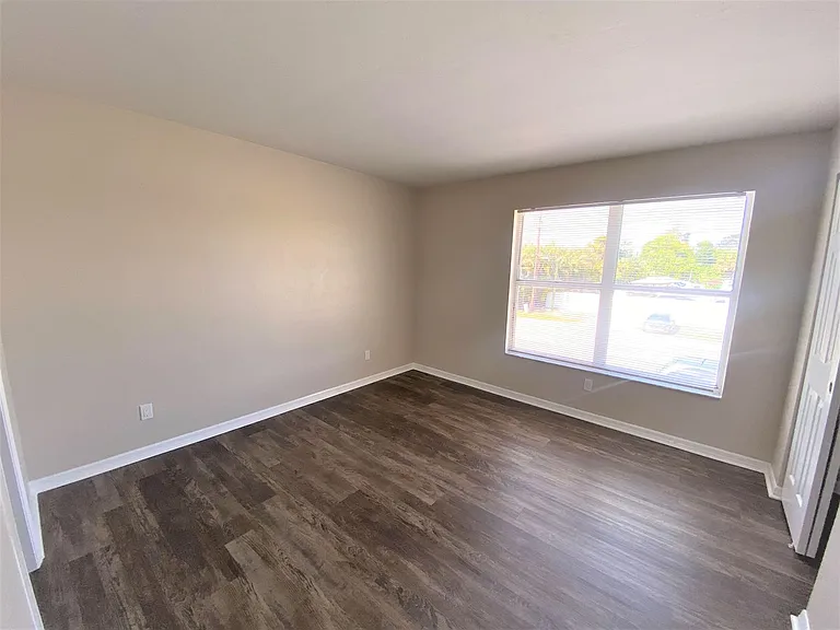 P (Residences Del Sol - 1984 Sunshine Blvd) — Photo 7