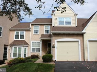 417 Country Club Dr, Lansdale, PA 19446