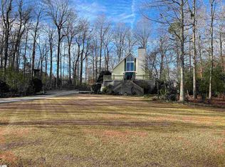 1614 5th Ave, Clinton, SC 29325