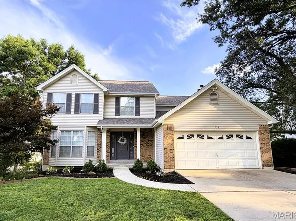 238 Westridge Parc Ln, Ballwin, MO 63021