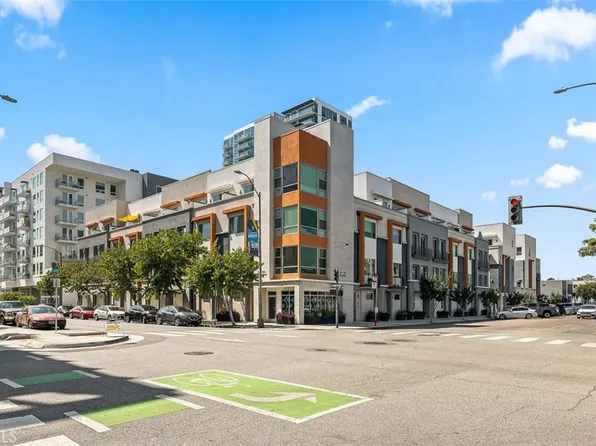 215 Elm Ave, Long Beach, CA 90802