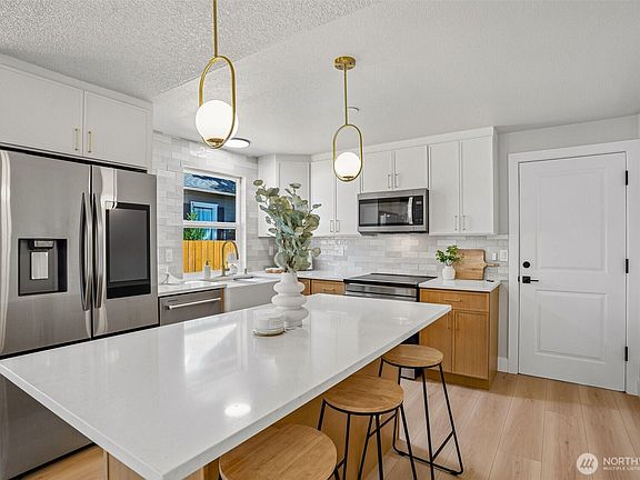 4th image of 5012 S Prospect Street
