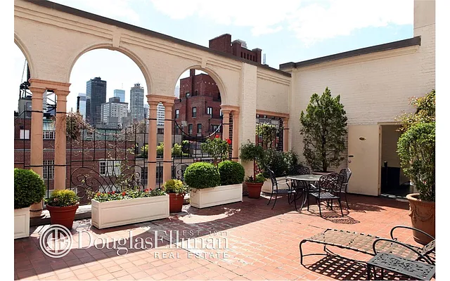 Sold by Douglas Elliman | media 8