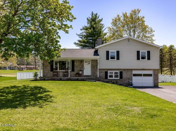 95 Fairview Dr, Lewisburg, PA 17837