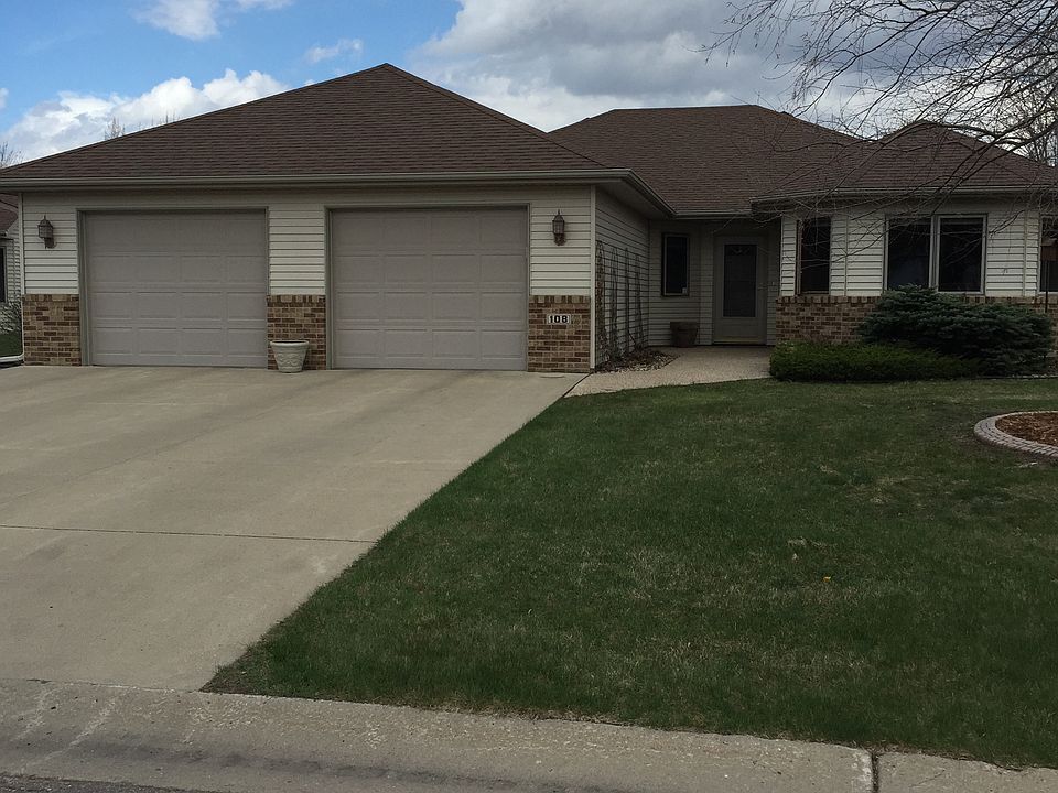 1st image of 108 Sapphire Ct