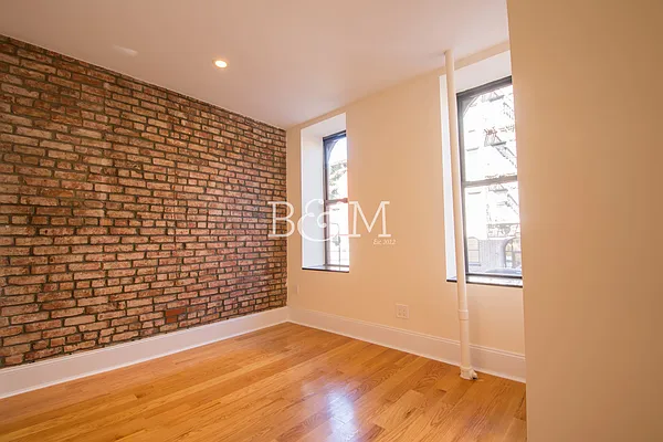 Rented by Brick&Mortar | media 16