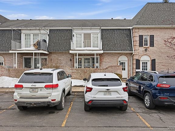 3rd image of 4595 Chestnut Ridge Rd APT 3