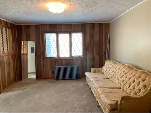 745 Providence St, West Warwick, RI 02893