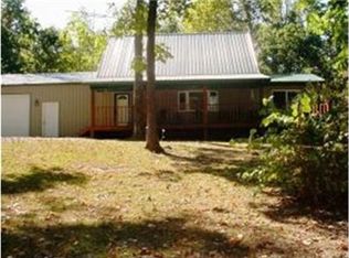 7633 E Ash Rd, Bloomfield, IN 47424