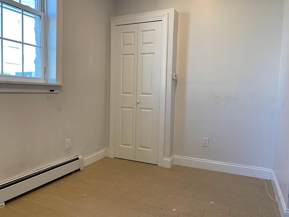 2nd image of 89 E 25th St #14A