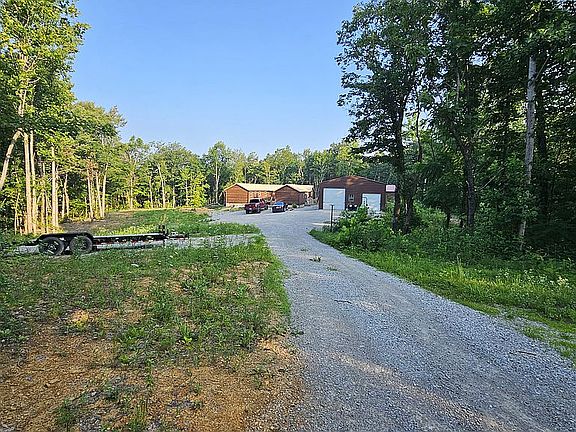 2nd image of 1073 Rachel Place Rd