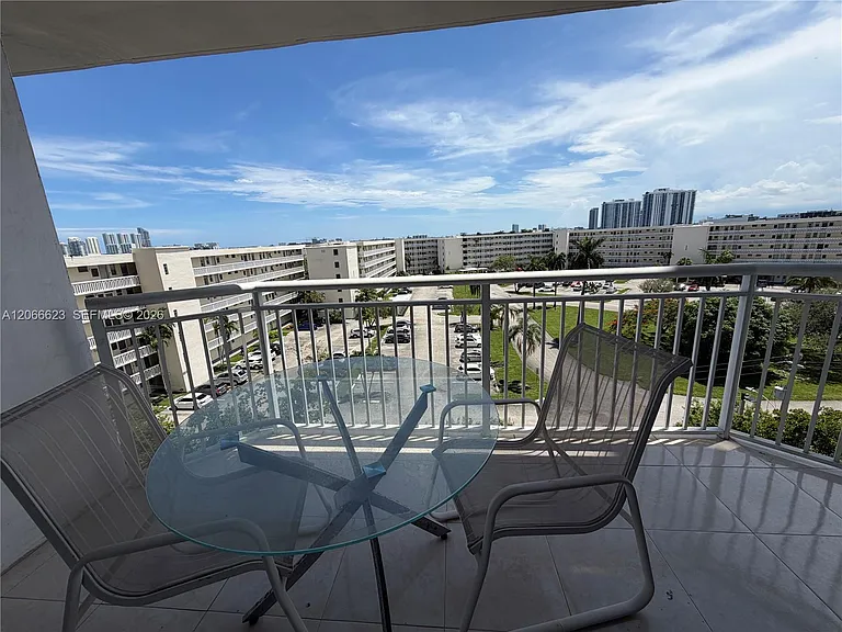 18031 Biscayne Blvd #601 — Photo 8
