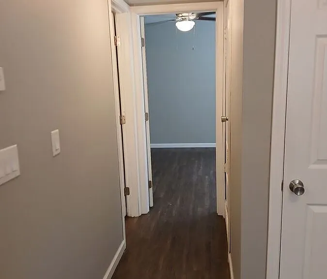 904 Georgian Dr #C — Photo 3