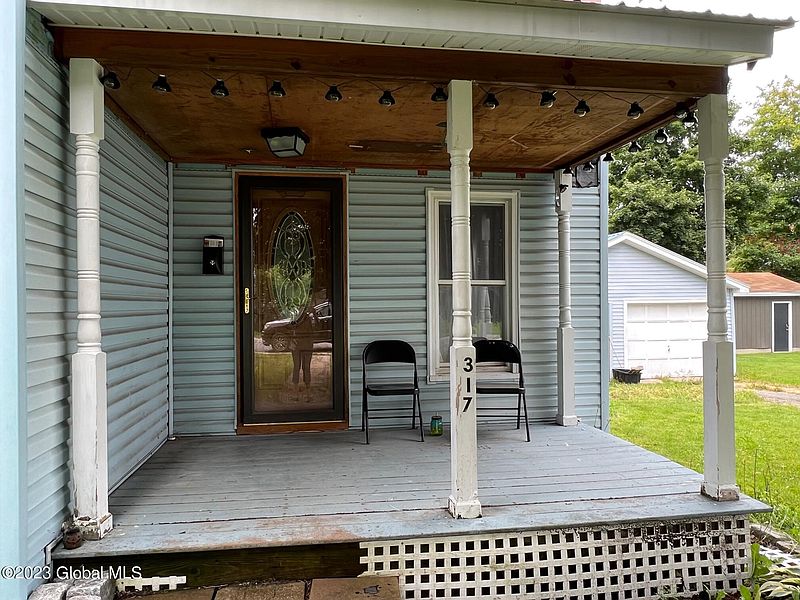 2nd image of 317 Alexandria Avenue