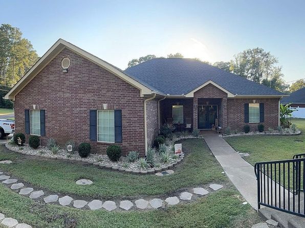 130 Lisa Ln