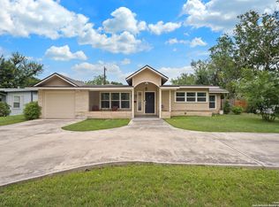 643 Robinhood Pl, San Antonio, TX 78209